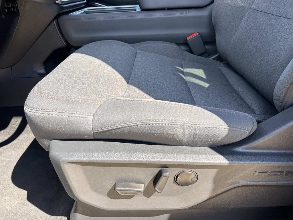 Certified 2025 Ford Expedition Active RWD image 19