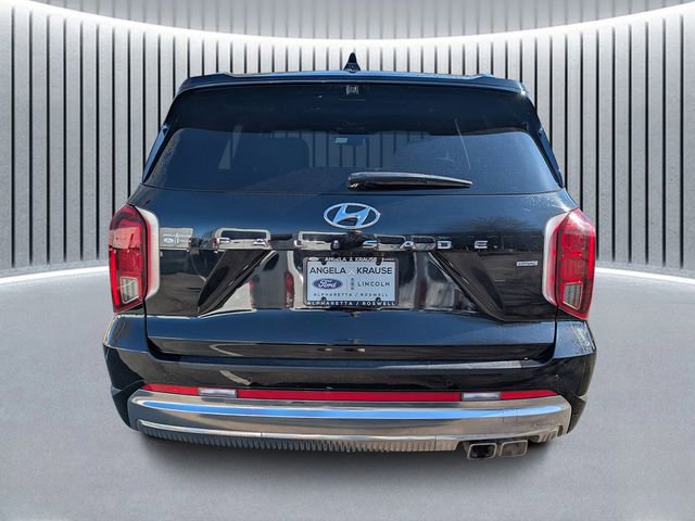 Used 2024 Hyundai Palisade Calligraphy image 3