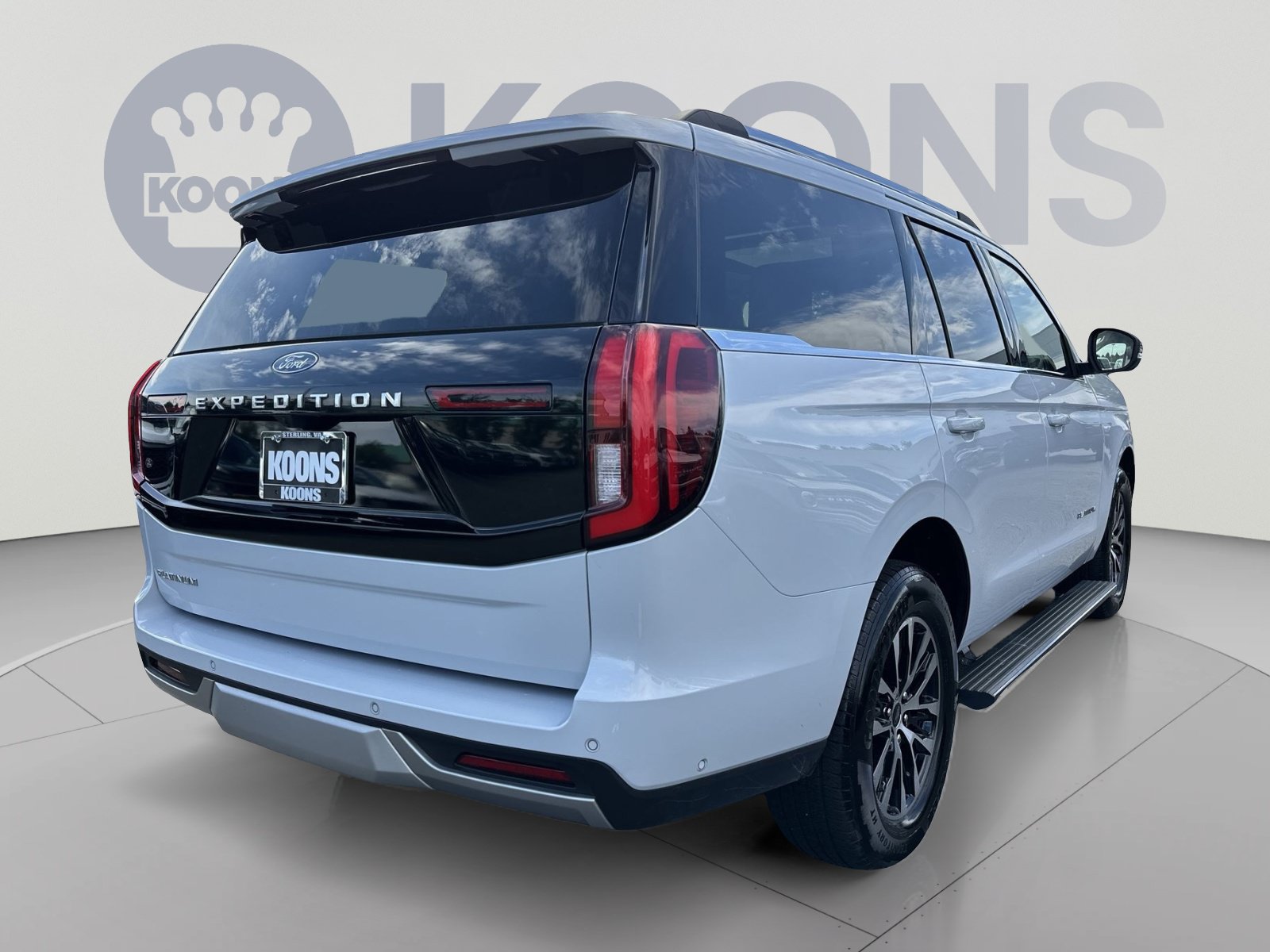 Certified 2025 Ford Expedition Platinum AWD/4WD image 11