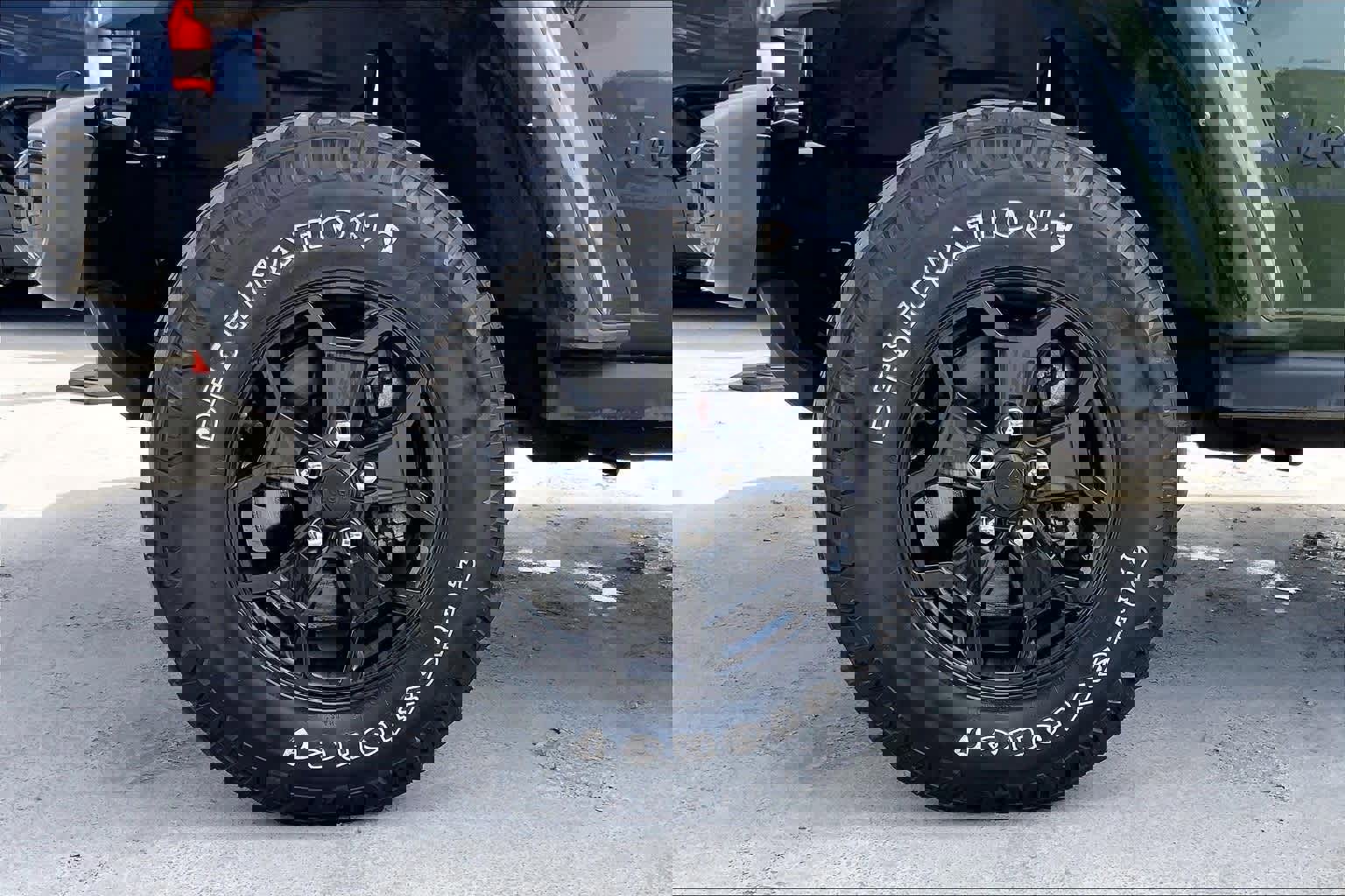 Used 2021 Jeep Gladiator Sport image 10