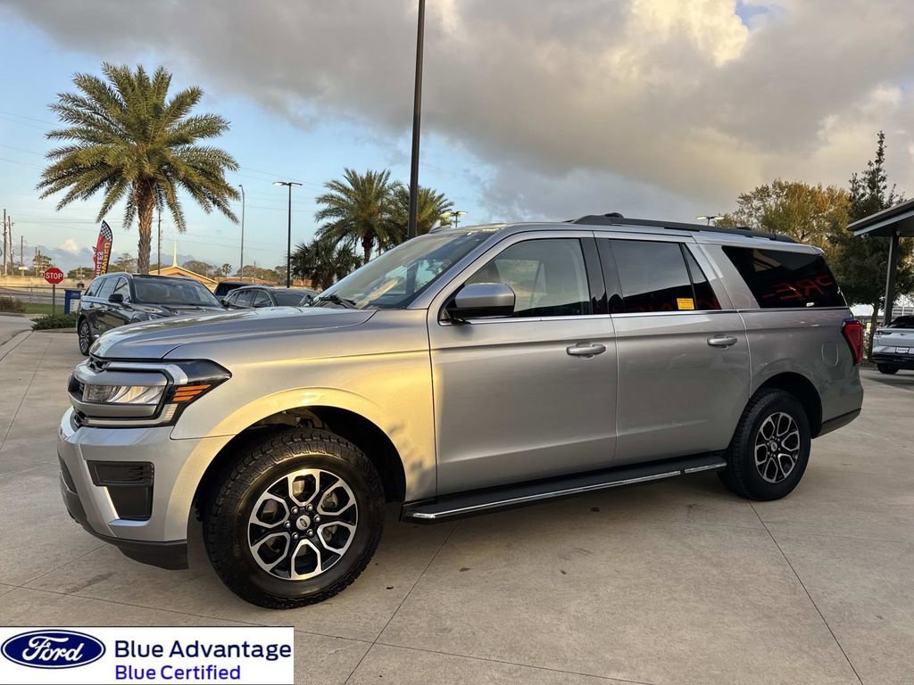 Certified 2023 Ford Expedition Max XLT image 5