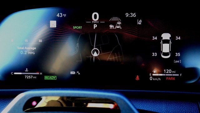 Used 2026 Toyota Crown Platinum image 31