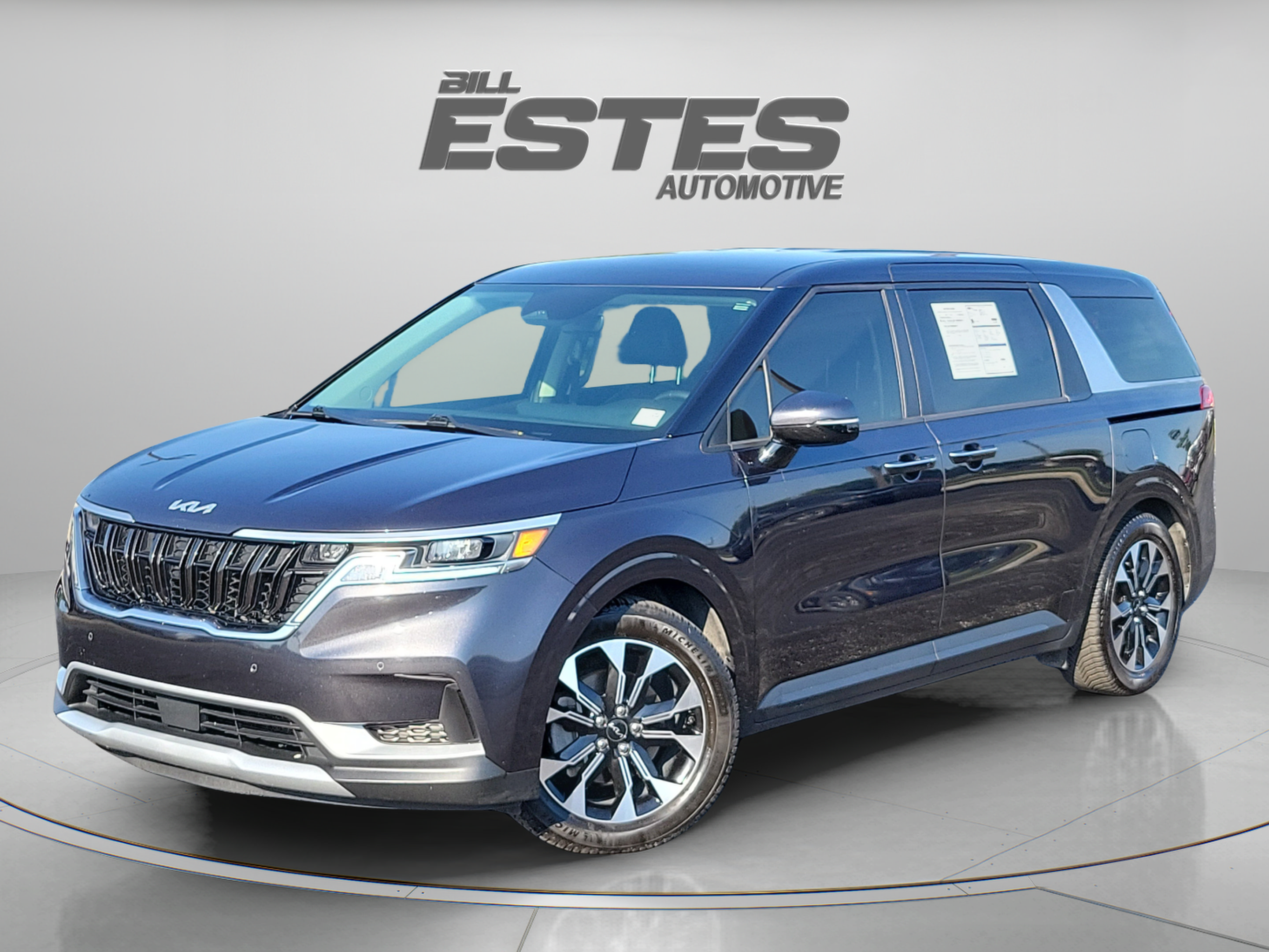Used 2023 Kia Carnival EX