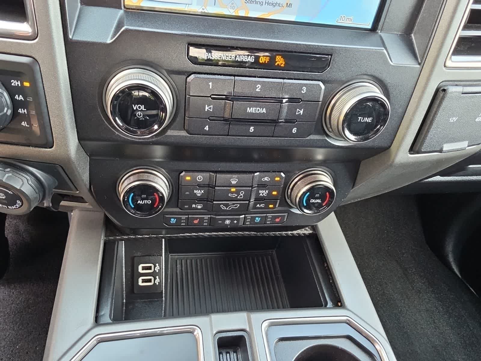 Certified 2019 Ford F150 Raptor w/ Equipment Group 802A Luxury AWD/4WD image 35
