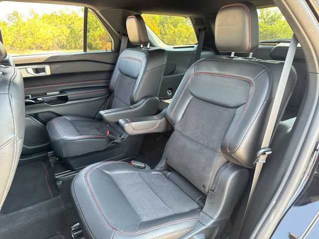 Certified 2024 Ford Explorer ST-Line w/ Class IV Trailer Tow Package RWD image 22