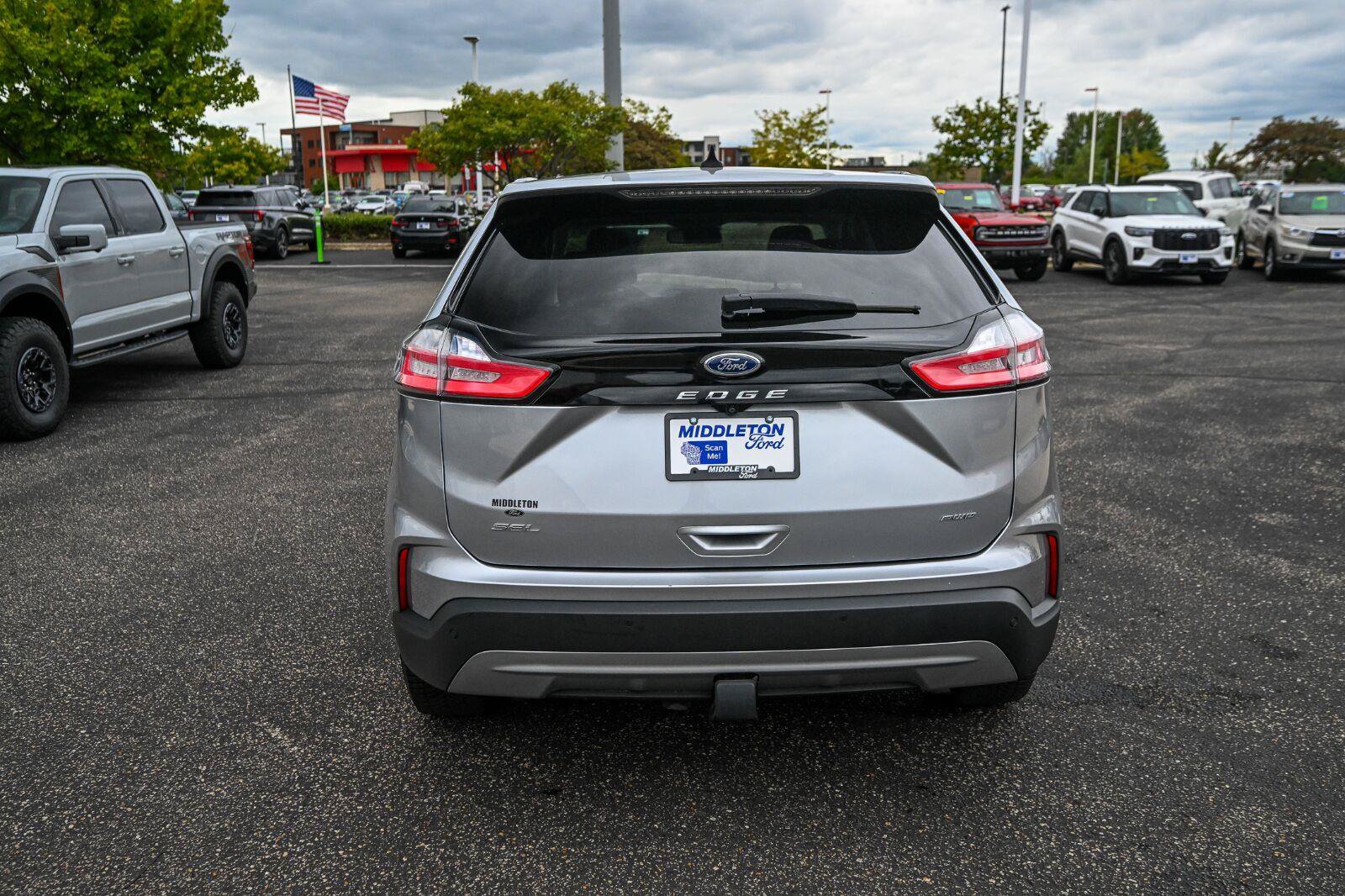 Certified 2022 Ford Edge SEL w/ Convenience Package AWD/4WD image 6