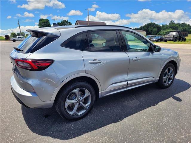 Certified 2024 Ford Escape ST-Line w/ Tech Pack #1 AWD/4WD image 6