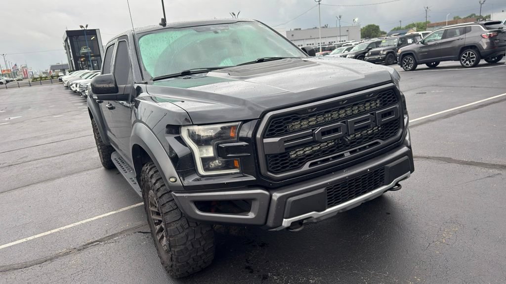 Certified 2019 Ford F150 Raptor w/ Equipment Group 802A Luxury AWD/4WD image 4