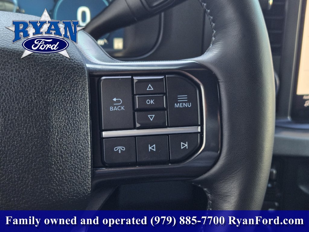 Certified 2025 Ford F250 Platinum w/ FX4 Off-Road Package AWD/4WD image 23