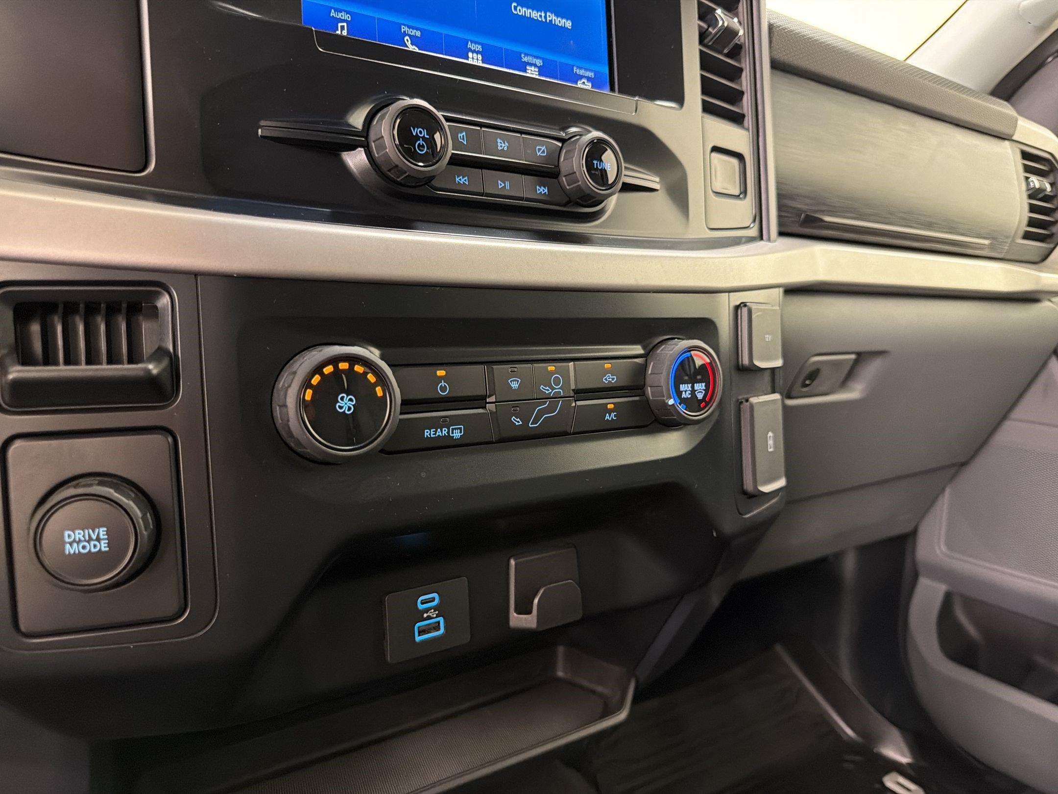 Certified 2023 Ford F150 XLT RWD image 18