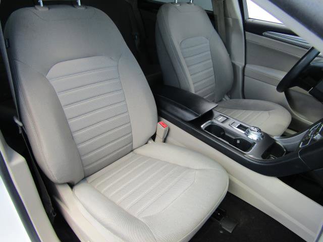 Certified 2019 Ford Fusion SE FWD image 9