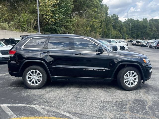 Used 2022 Jeep Grand Cherokee Laredo X RWD image 2