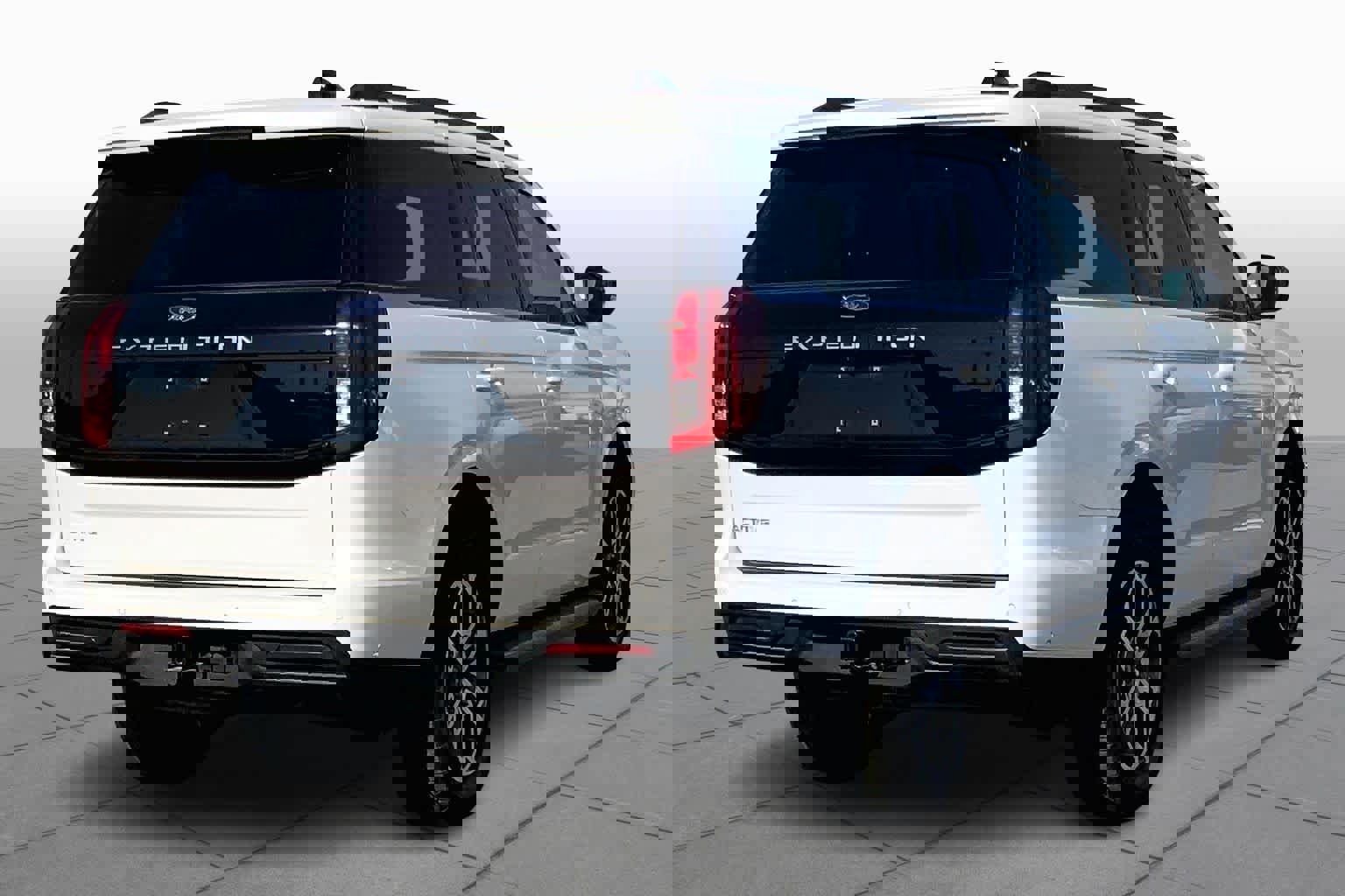 Certified 2025 Ford Expedition Active image 13