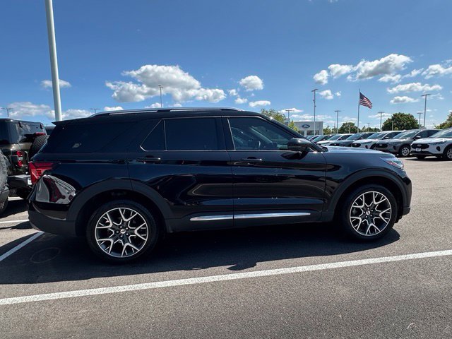 Certified 2025 Ford Explorer Platinum w/ Ultimate Package AWD/4WD image 3