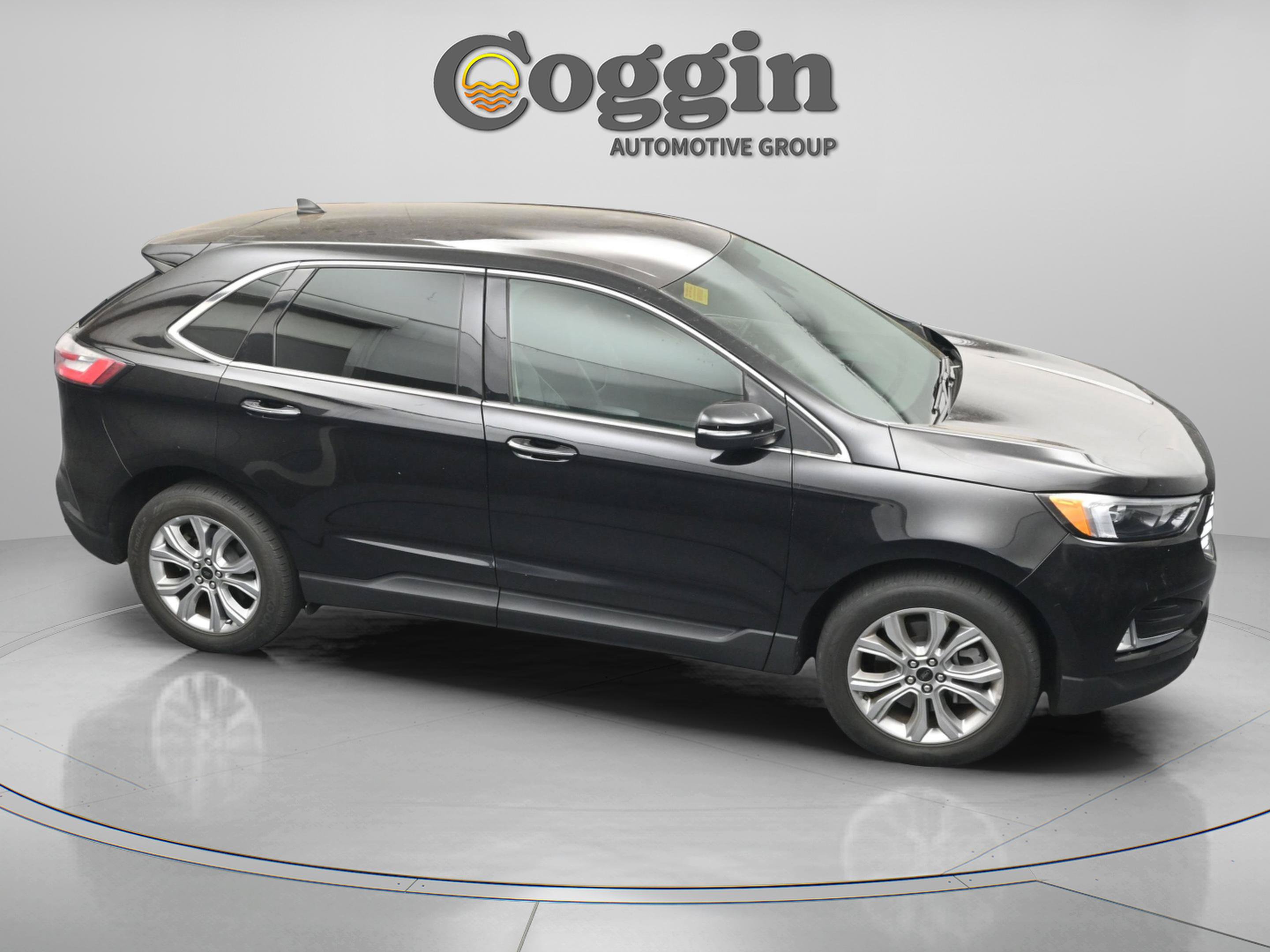 Certified 2024 Ford Edge Titanium AWD/4WD image 17