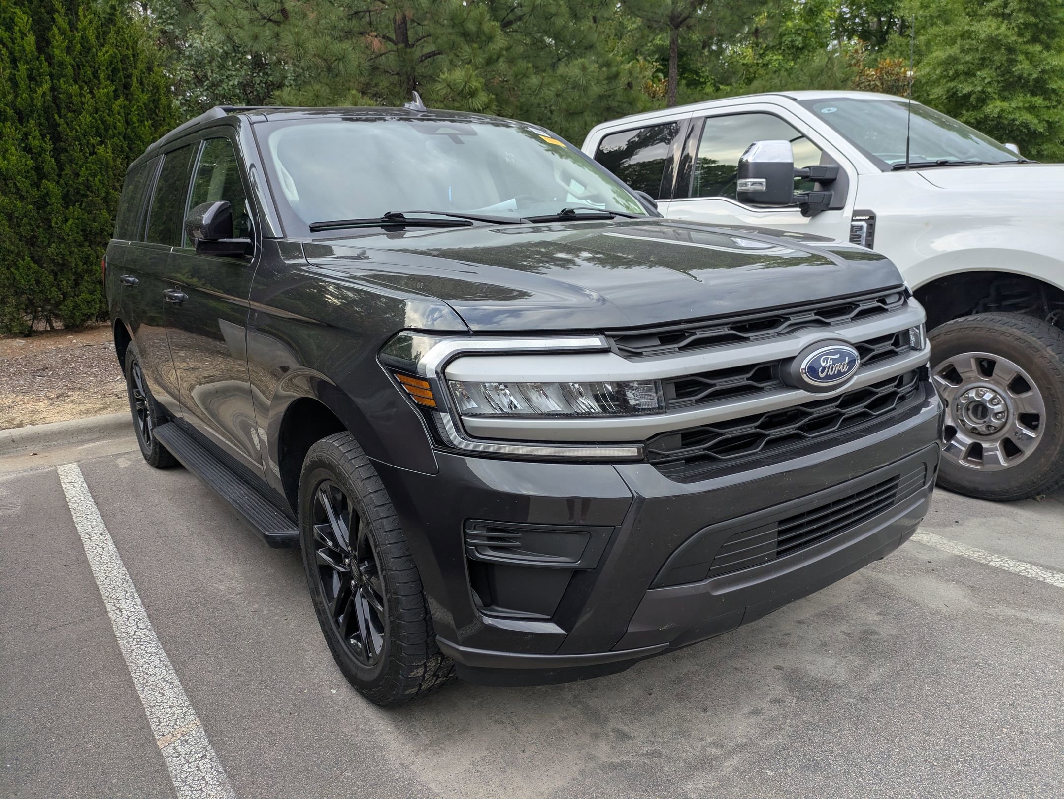 Certified 2024 Ford Expedition XLT RWD image 1