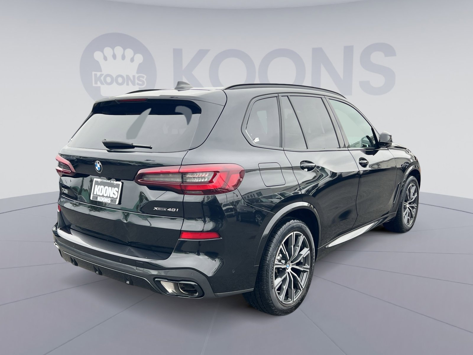 Used 2023 BMW X5 xDrive40i w/ M Sport Package AWD/4WD image 16