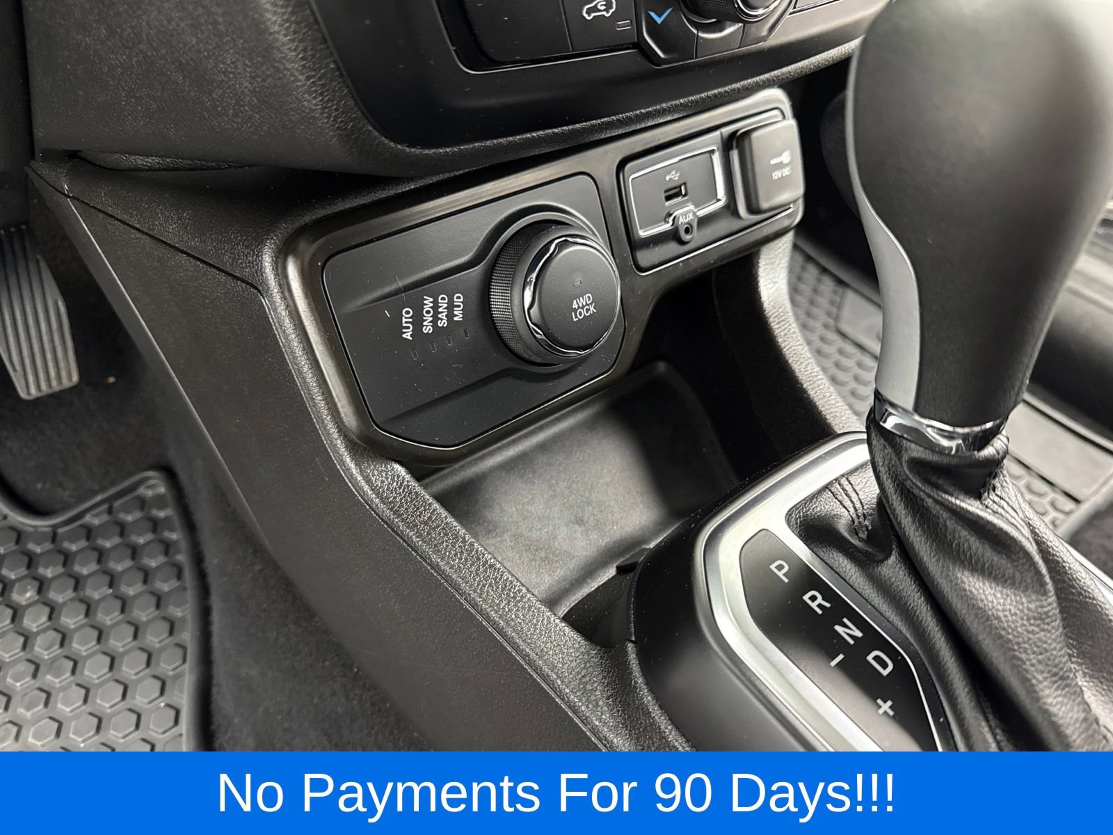 Used 2023 Jeep Renegade Latitude AWD/4WD image 18