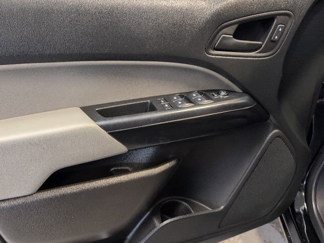 Used 2022 Chevrolet Colorado W/T w/ Custom Special Edition image 15