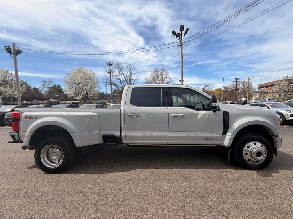 Certified 2025 Ford F450 Platinum w/ FX4 Off-Road Package AWD/4WD image 9
