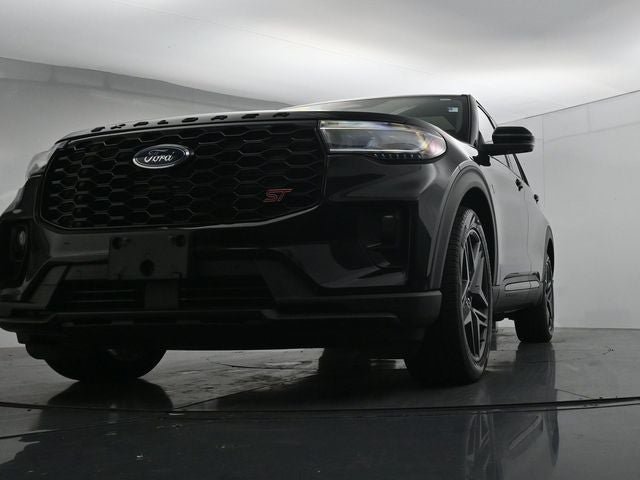 Certified 2025 Ford Explorer ST AWD/4WD image 35