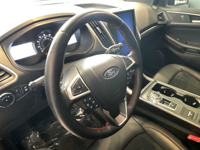 Certified 2022 Ford Edge ST-Line w/ Class II Trailer Tow Package image 13