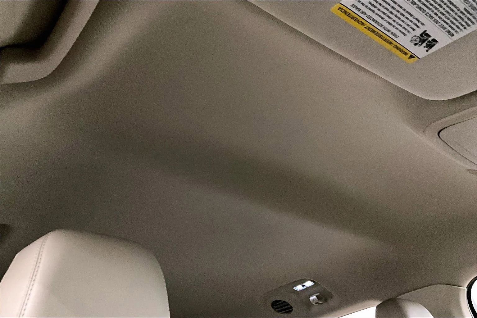 Certified 2021 Ford Explorer XLT w/ Equipment Group 202A image 21