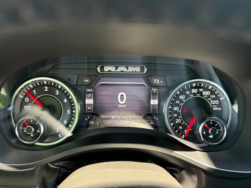 Used 2023 RAM 1500 Laramie AWD/4WD image 27