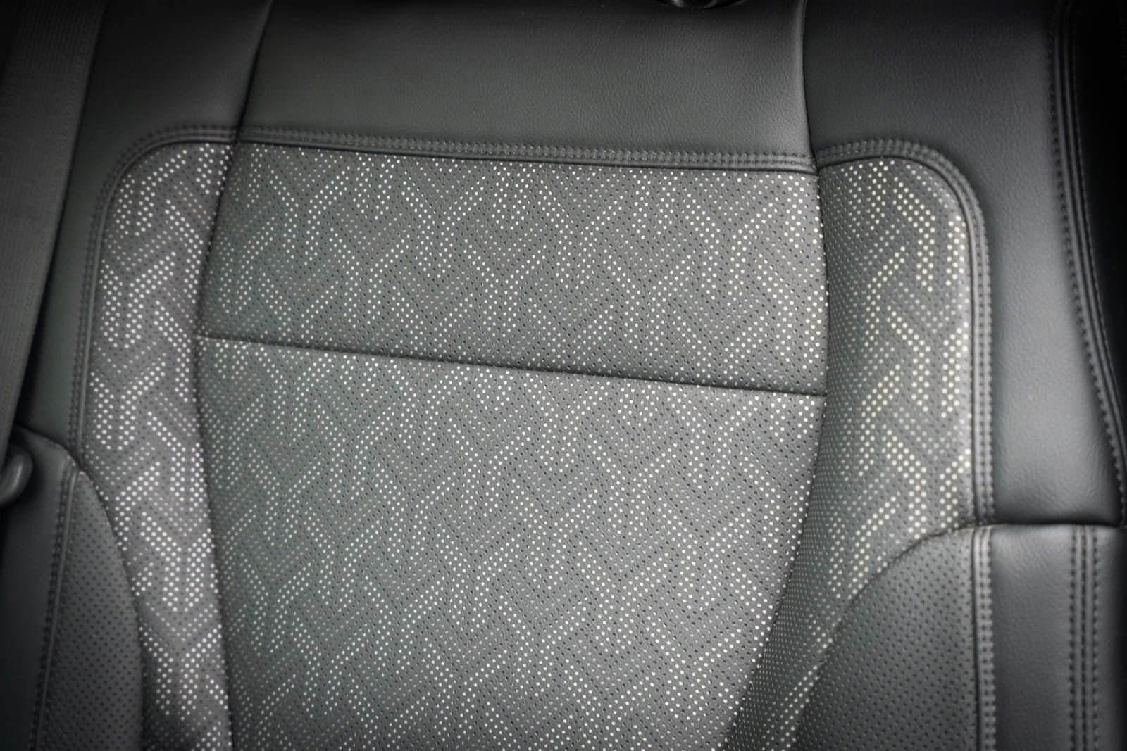 Used 2022 Toyota Tundra Limited w/ TRD Off-Road Package AWD/4WD image 33