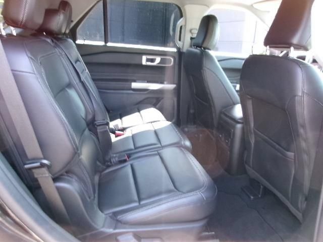Certified 2023 Ford Explorer XLT w/ Equipment Group 202A AWD/4WD image 5