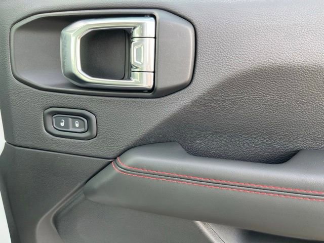 Used 2025 Jeep Gladiator Rubicon w/ Convenience Group image 22