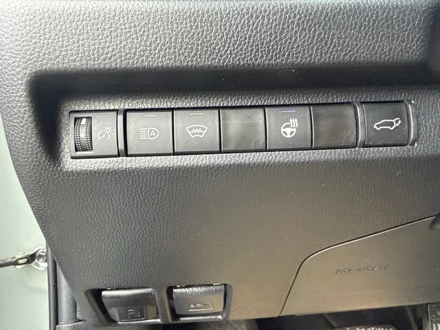 Used 2023 Toyota RAV4 XLE Premium AWD/4WD image 18