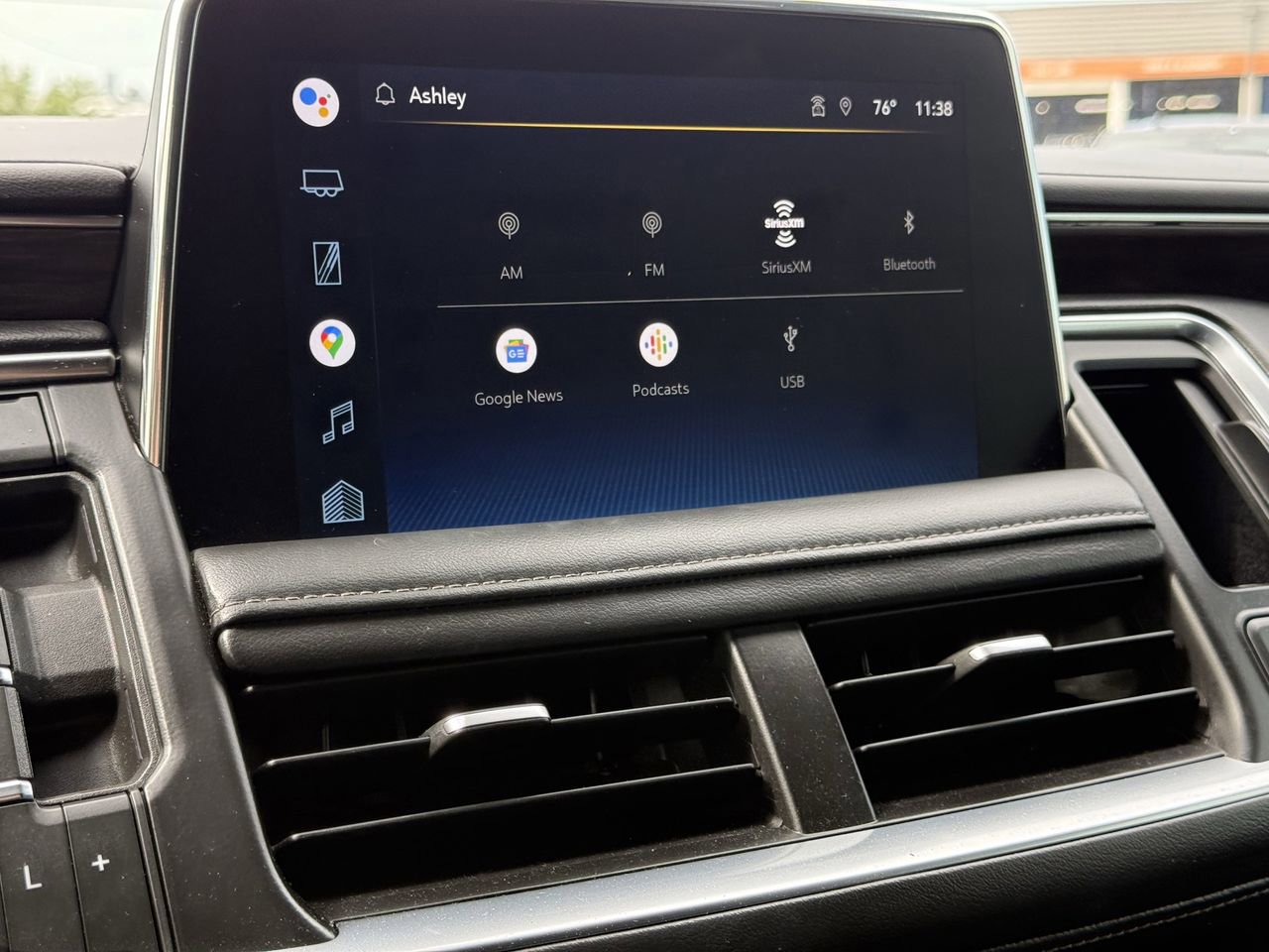 Used 2022 Chevrolet Tahoe LT w/ Luxury Package image 17