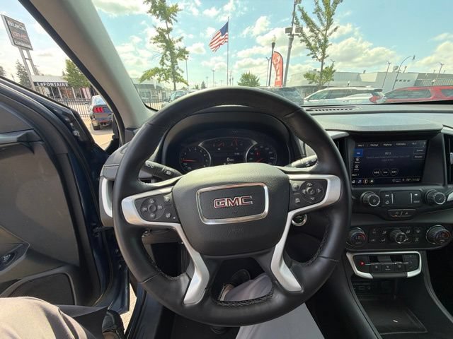 Used 2024 GMC Terrain SLT AWD/4WD image 20
