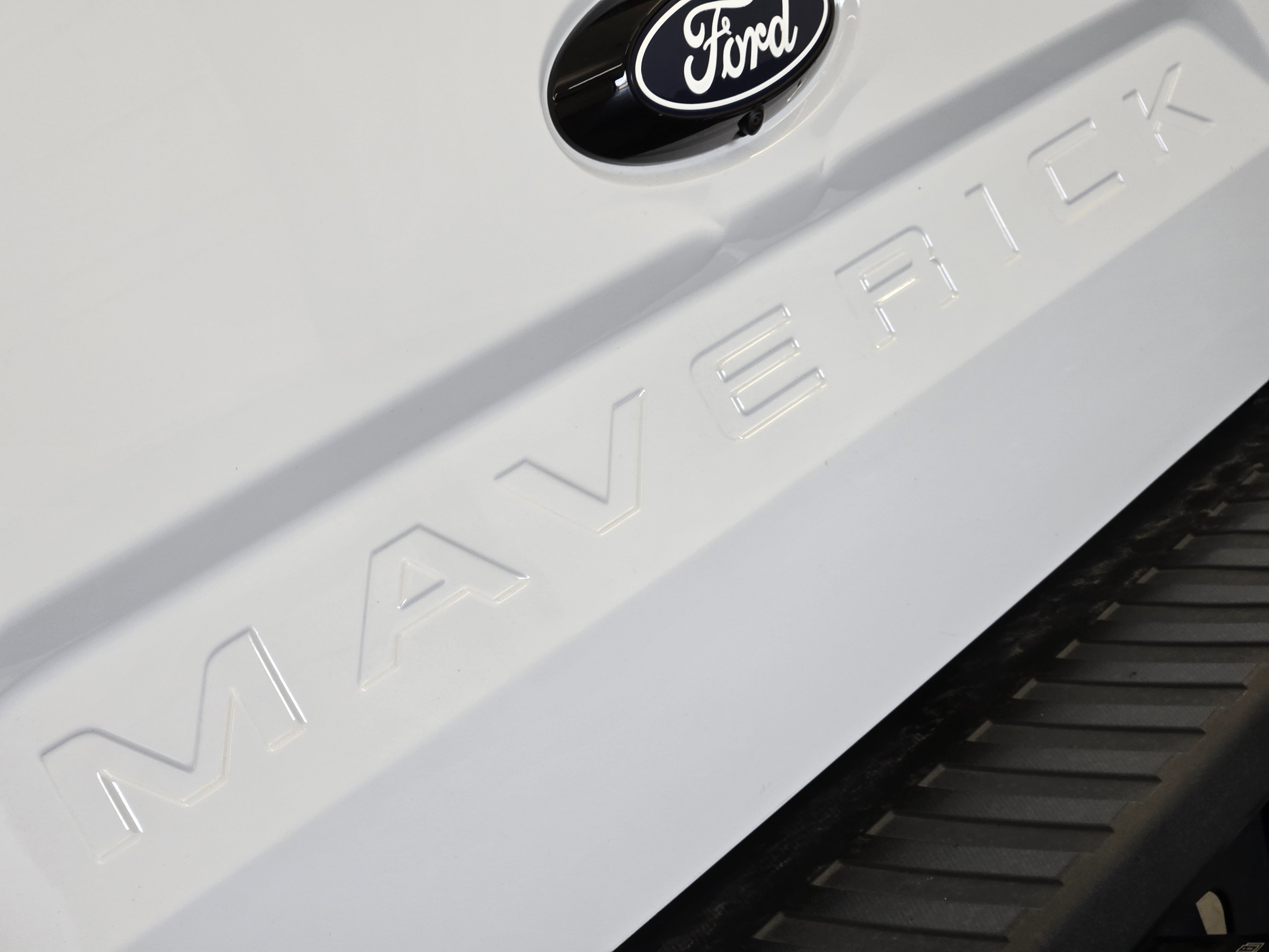 Certified 2025 Ford Maverick XLT w/ XLT Luxury Package FWD image 12