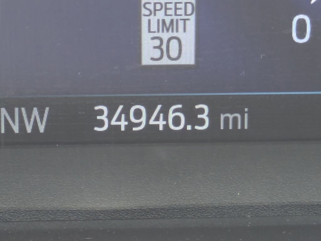 Certified 2022 Ford Explorer Platinum w/ Equipment Group 601A AWD/4WD image 28