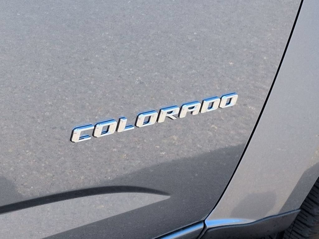 Used 2022 Chevrolet Colorado LT w/ Safety Package AWD/4WD image 28