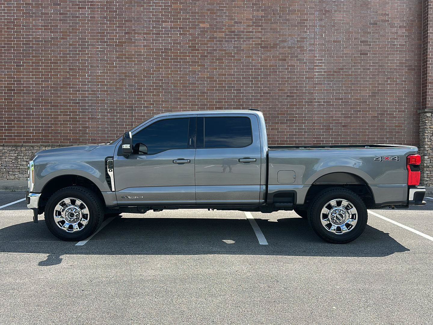 Certified 2024 Ford F250 Lariat AWD/4WD image 2