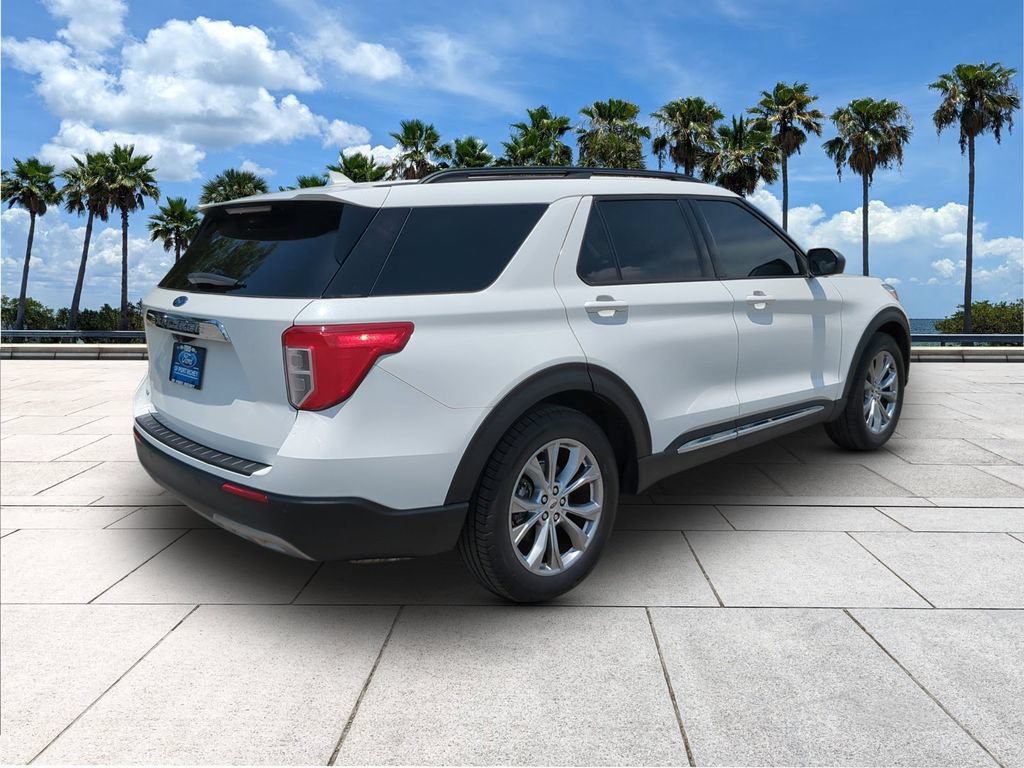 Certified 2021 Ford Explorer XLT w/ Equipment Group 202A RWD image 8