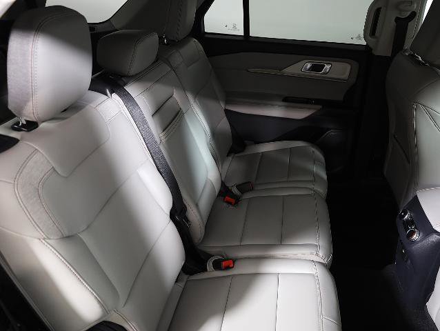 Certified 2025 Ford Explorer Active w/ Active Comfort Package image 10