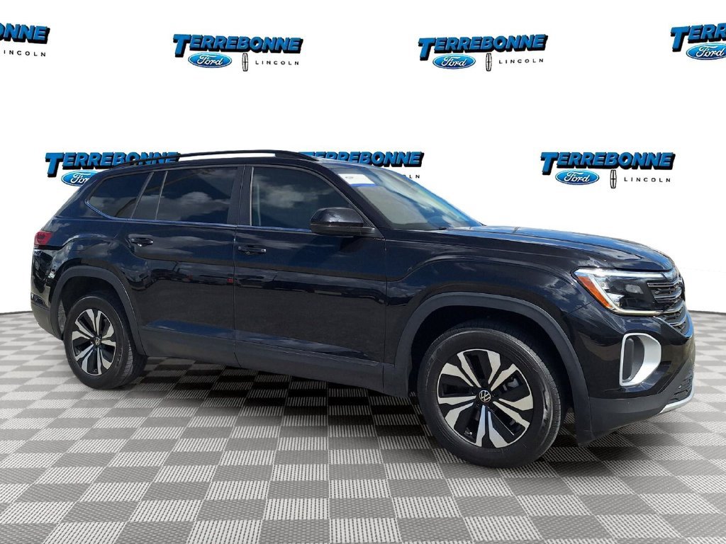 Used 2024 Volkswagen Atlas SE FWD image 3