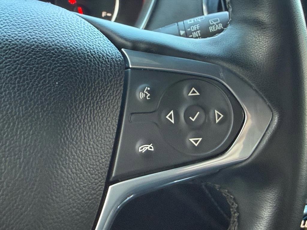 Used 2023 Chevrolet Traverse Premier image 23