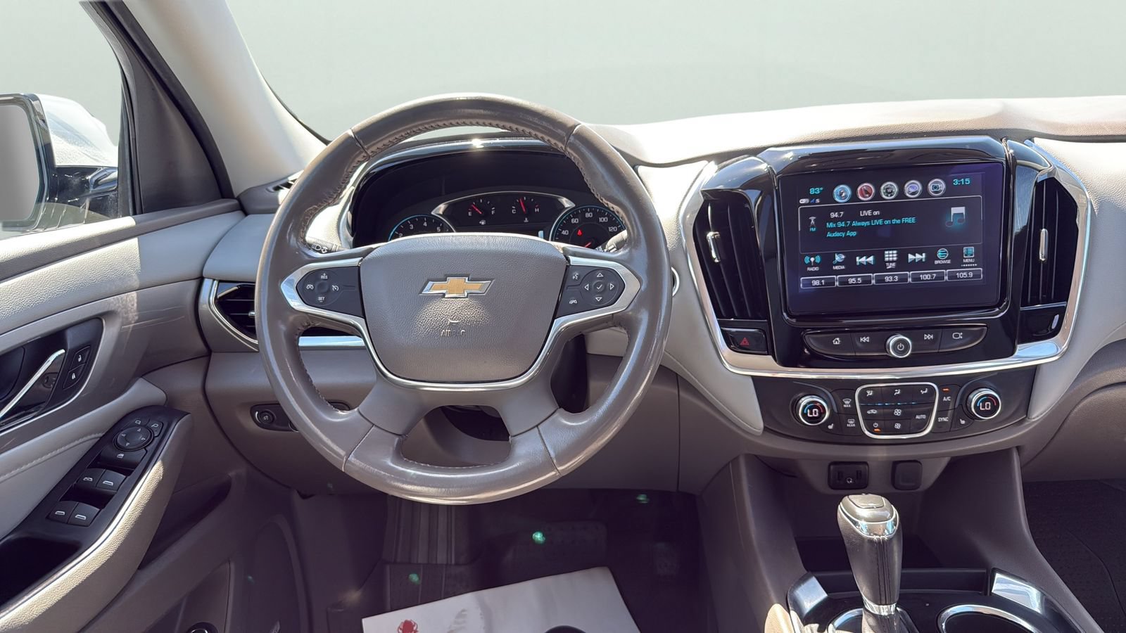 Used 2018 Chevrolet Traverse LT w/ LPO, Cargo Package FWD image 11
