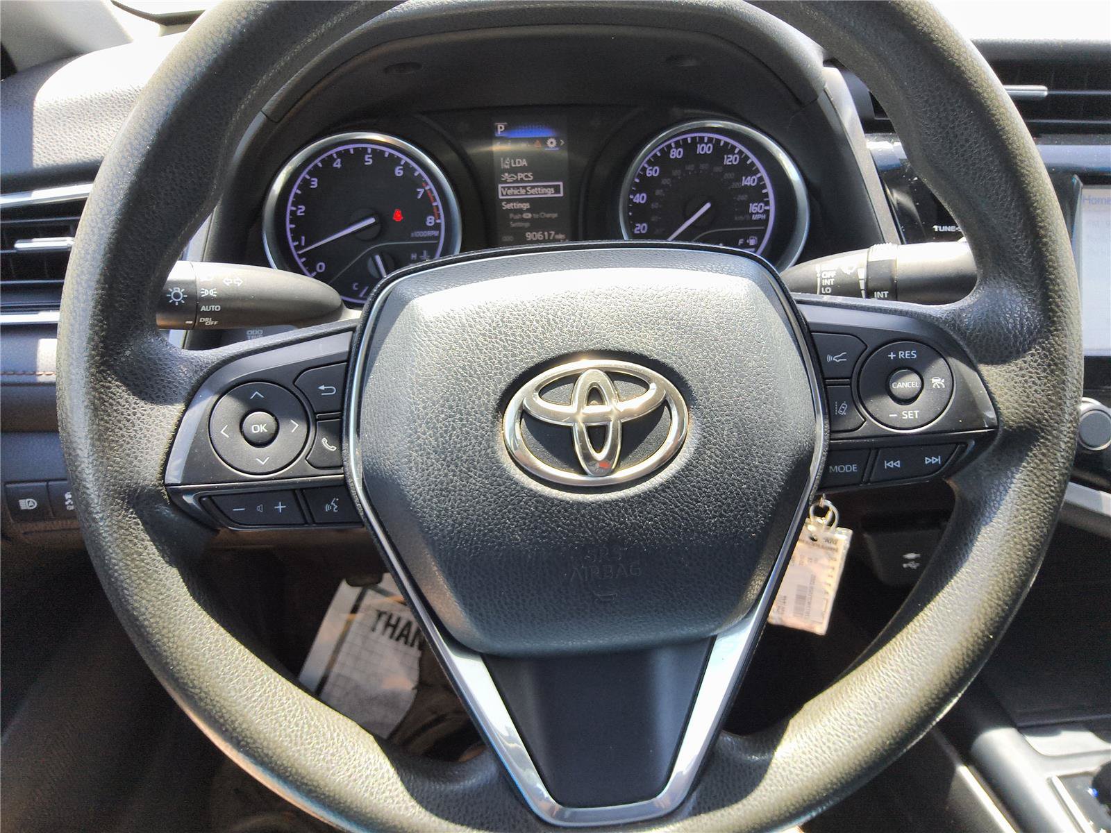 Used 2018 Toyota Camry LE FWD image 31
