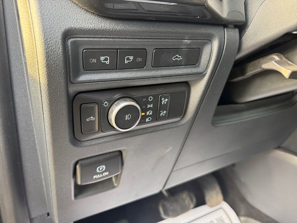 Certified 2022 Ford F150 XLT w/ Equipment Group 302A High image 30