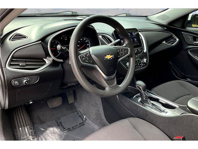 Used 2022 Chevrolet Malibu LT FWD image 19