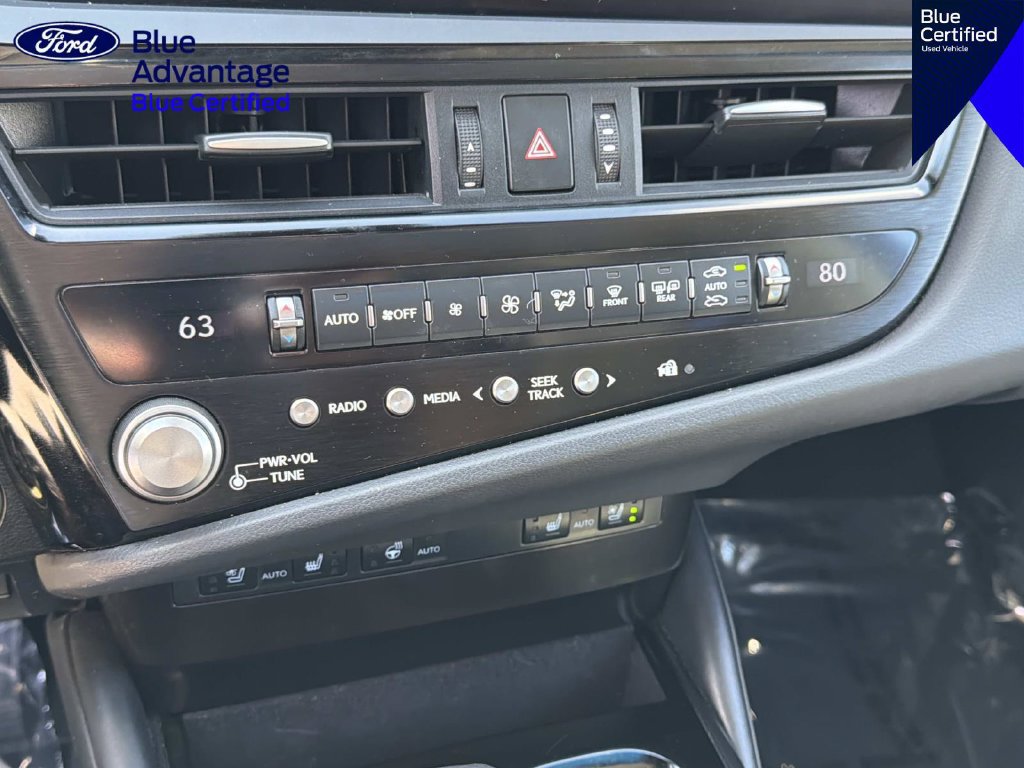 Used 2023 Lexus ES 300h w/ Premium Package FWD image 29