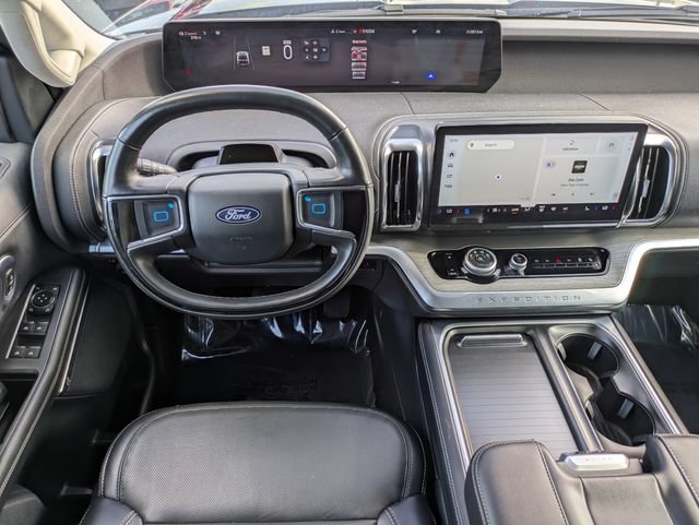 Certified 2025 Ford Expedition Max Platinum AWD/4WD image 16