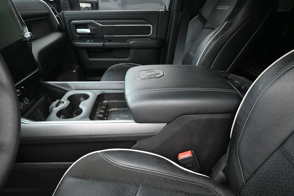 Used 2025 RAM 2500 Laramie AWD/4WD image 21