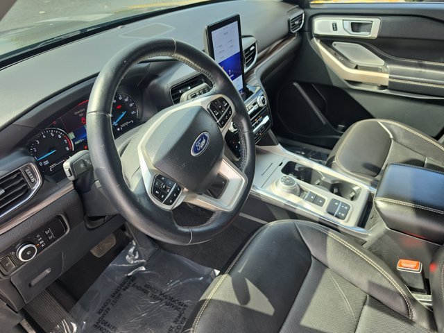 Certified 2023 Ford Explorer Limited w/ Limited Technology Package RWD image 19